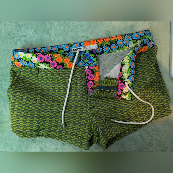 Mr Turk Kent Swim Trunks Floral & Green Mens 30 - Picture 5 of 7